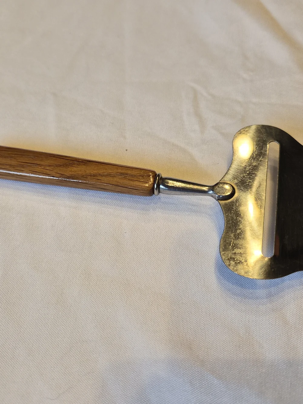 This vintage Eskilstuna cheese slicer from Sweden